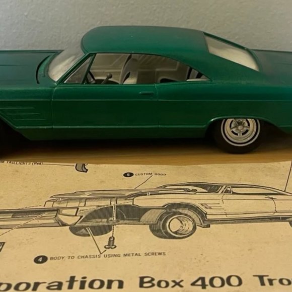 AMT 1965 Buick Wildcat Fast Back Sports Coupe 3in1 Alexander Bros - Picture 2 of 4